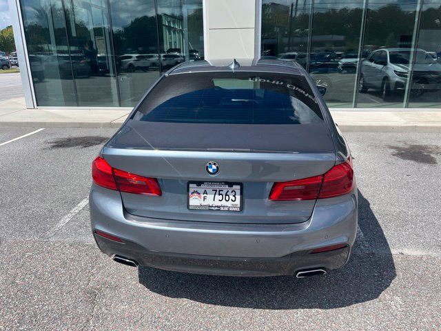 Used 2020 BMW 530e w/ M Sport Package RWD image 4