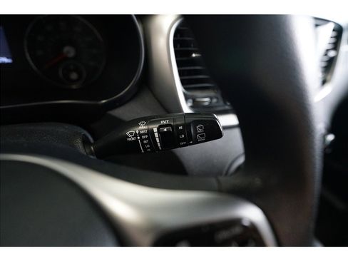 Used 2019 Kia Sorento FWD image 24