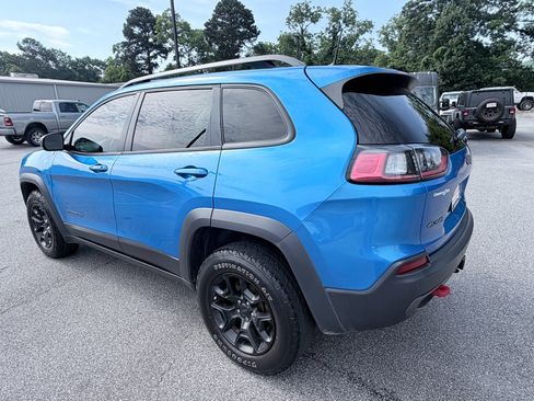 Used 2019 Jeep Cherokee Trailhawk w/ Comfort/Convenience Group AWD/4WD image 7