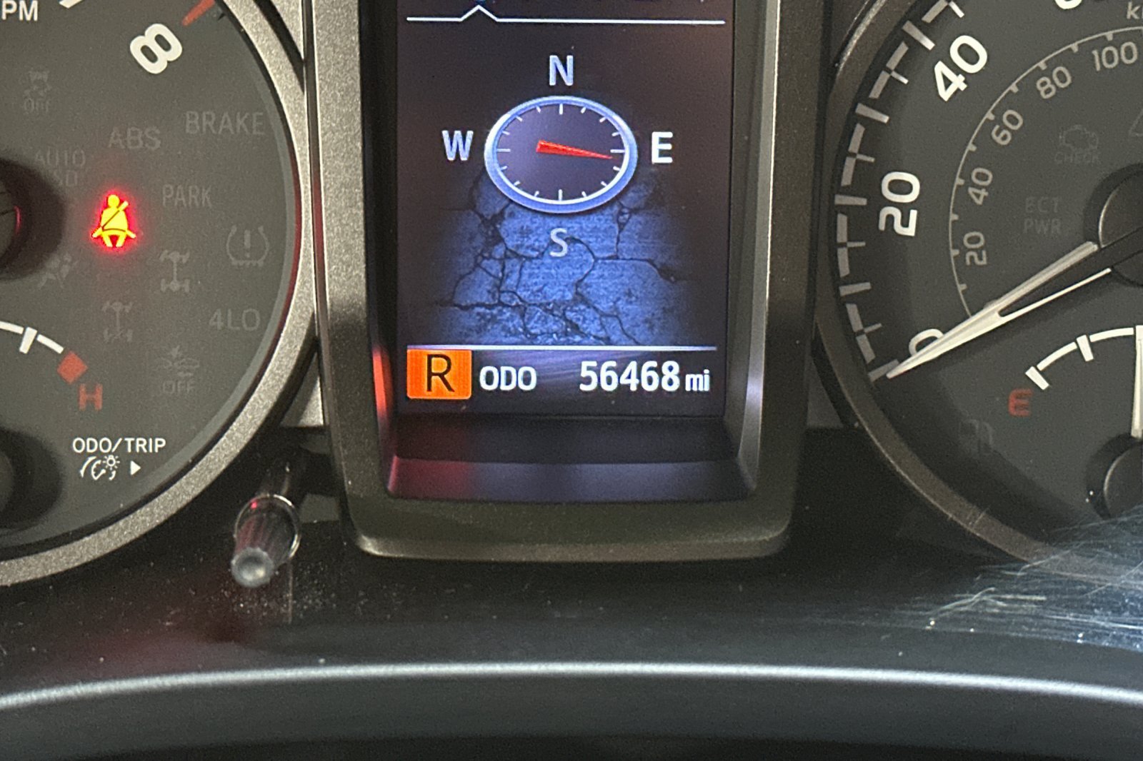 Used 2018 Toyota Tacoma TRD Sport w/ Technology Package RWD image 26