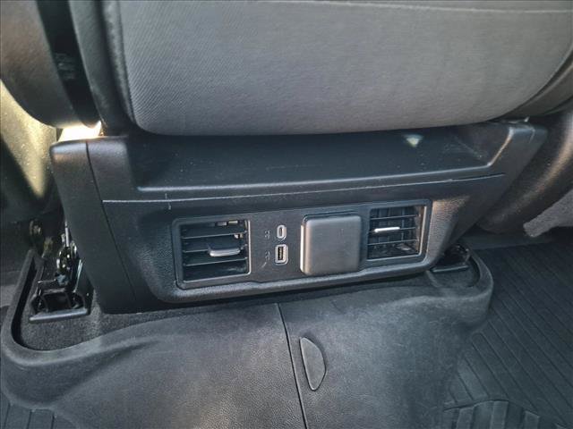 Used 2024 Chevrolet Silverado 1500 RST AWD/4WD image 15