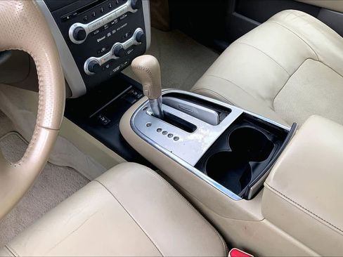 Used 2009 Nissan Murano SL w/ Technology Pkg FWD image 16