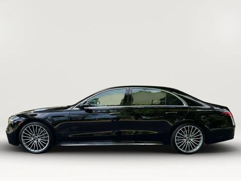 Used 2021 Mercedes-Benz S 580 4MATIC Sedan w/ AMG Line image 3