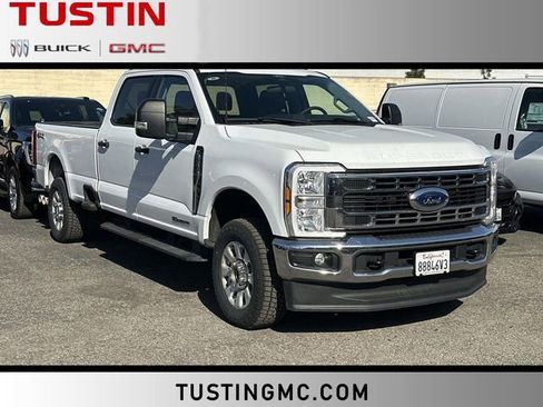Used 2024 Ford F250 XLT image 1
