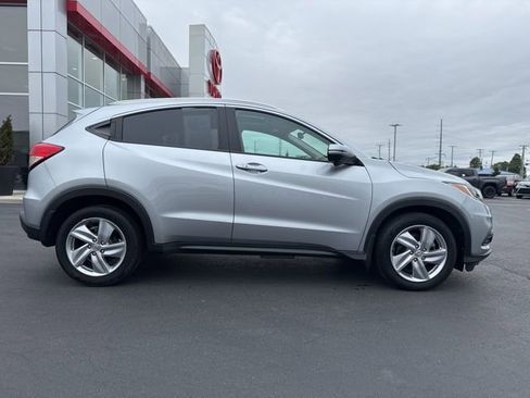 Used 2019 Honda HR-V EX image 8