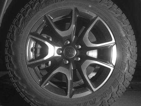 Used 2025 Jeep Compass Trailhawk AWD/4WD image 15