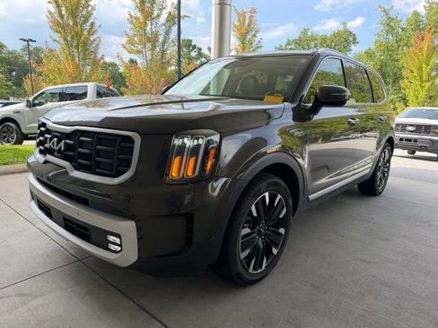 Used 2024 Kia Telluride SX w/ Towing Package AWD/4WD image 1