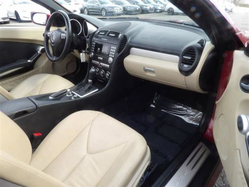 Used 2008 Mercedes-Benz SLK 350 image 19