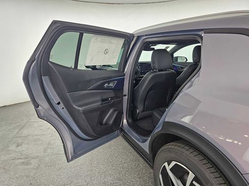 New 2026 Chevrolet Equinox EV LT image 15