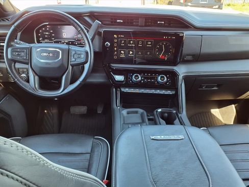 Used 2024 GMC Sierra 2500 AT4X w/ AT4X AEV Edition image 19