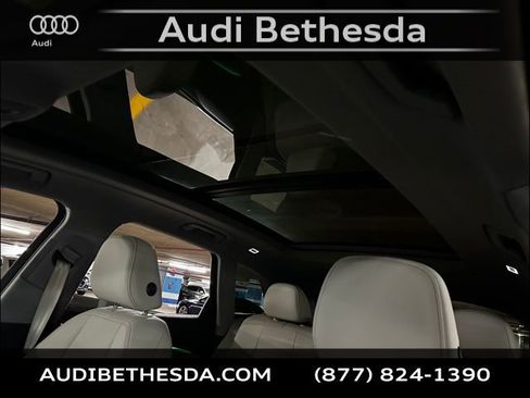 Certified 2025 Audi Q5 2.0T Premium Plus w/ Premium Plus image 28