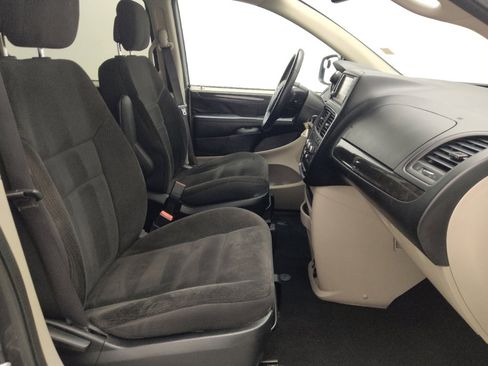 Used 2017 Dodge Grand Caravan SE w/ Power Window Group FWD image 21
