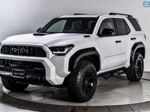 Used 2025 Toyota 4Runner TRD Pro AWD/4WD image 3