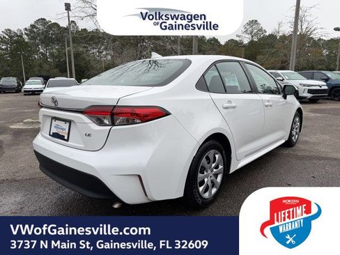 Used 2024 Toyota Corolla LE image 6