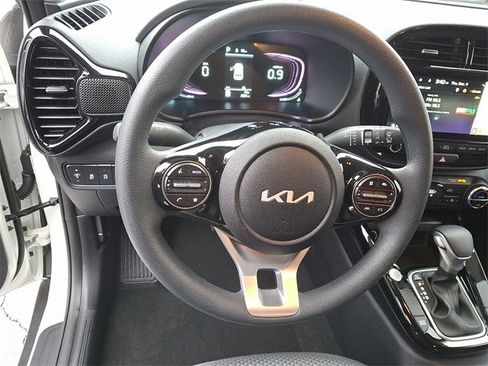 Used 2025 Kia Soul S image 20