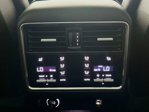 Used 2019 Porsche Cayenne S AWD/4WD image 26