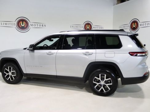 Used 2024 Jeep Grand Cherokee L Limited w/ Luxury Tech Group II image 26