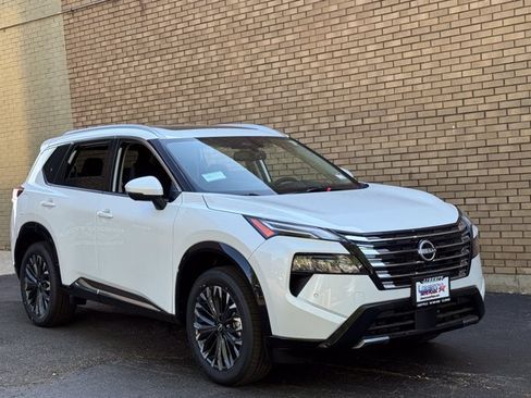New 2026 Nissan Rogue Platinum AWD/4WD image 2