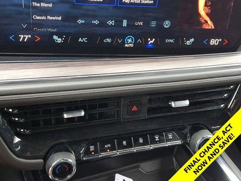 Used 2025 Chevrolet Tahoe Z71 AWD/4WD image 17