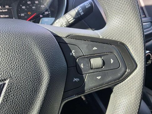 Used 2023 Chevrolet TrailBlazer LT FWD image 12