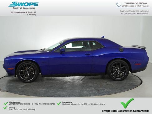 Used 2022 Dodge Challenger R/T w/ Blacktop Package RWD image 7