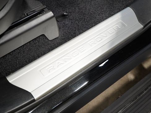 Used 2022 Land Rover Range Rover image 29