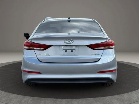 Used 2017 Hyundai Elantra Limited FWD image 9