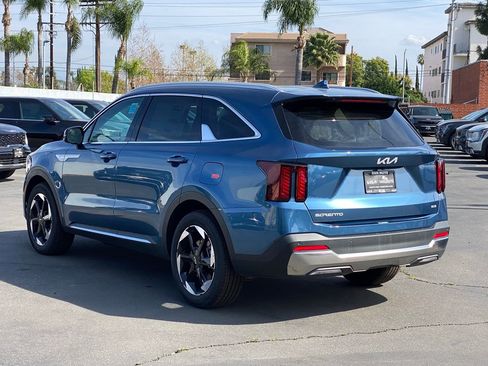 New 2026 Kia Sorento EX image 8