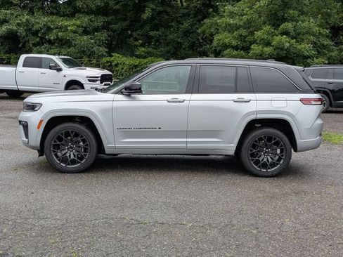 New 2026 Jeep Grand Cherokee Summit w/ Obsidian Package AWD/4WD image 6