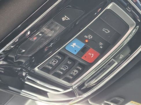 Used 2021 Jeep Grand Cherokee L Overland w/ Luxury Tech Group IV image 21