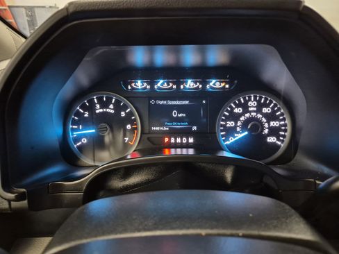 Used 2020 Ford F150 XLT w/ Equipment Group 302A Luxury AWD/4WD image 23