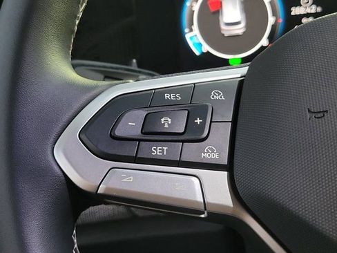 Certified 2025 Volkswagen Tiguan S image 21