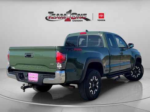 Used 2022 Toyota Tacoma TRD Off-Road image 7