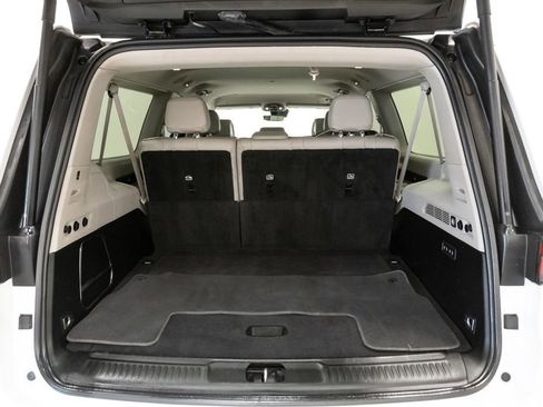 Used 2024 Jeep Wagoneer L Series II w/ Flexible Seating Group image 34