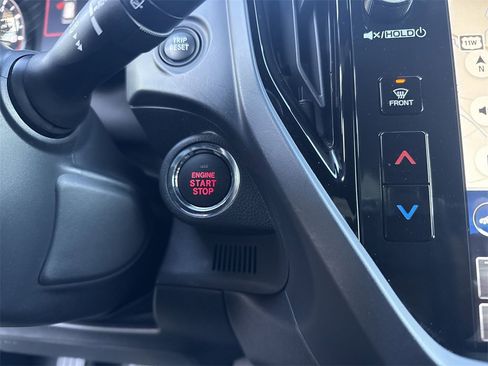 Used 2025 Subaru Forester Touring w/ Popular Package - Touring image 31