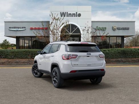 New 2026 Jeep Compass Latitude AWD/4WD image 3