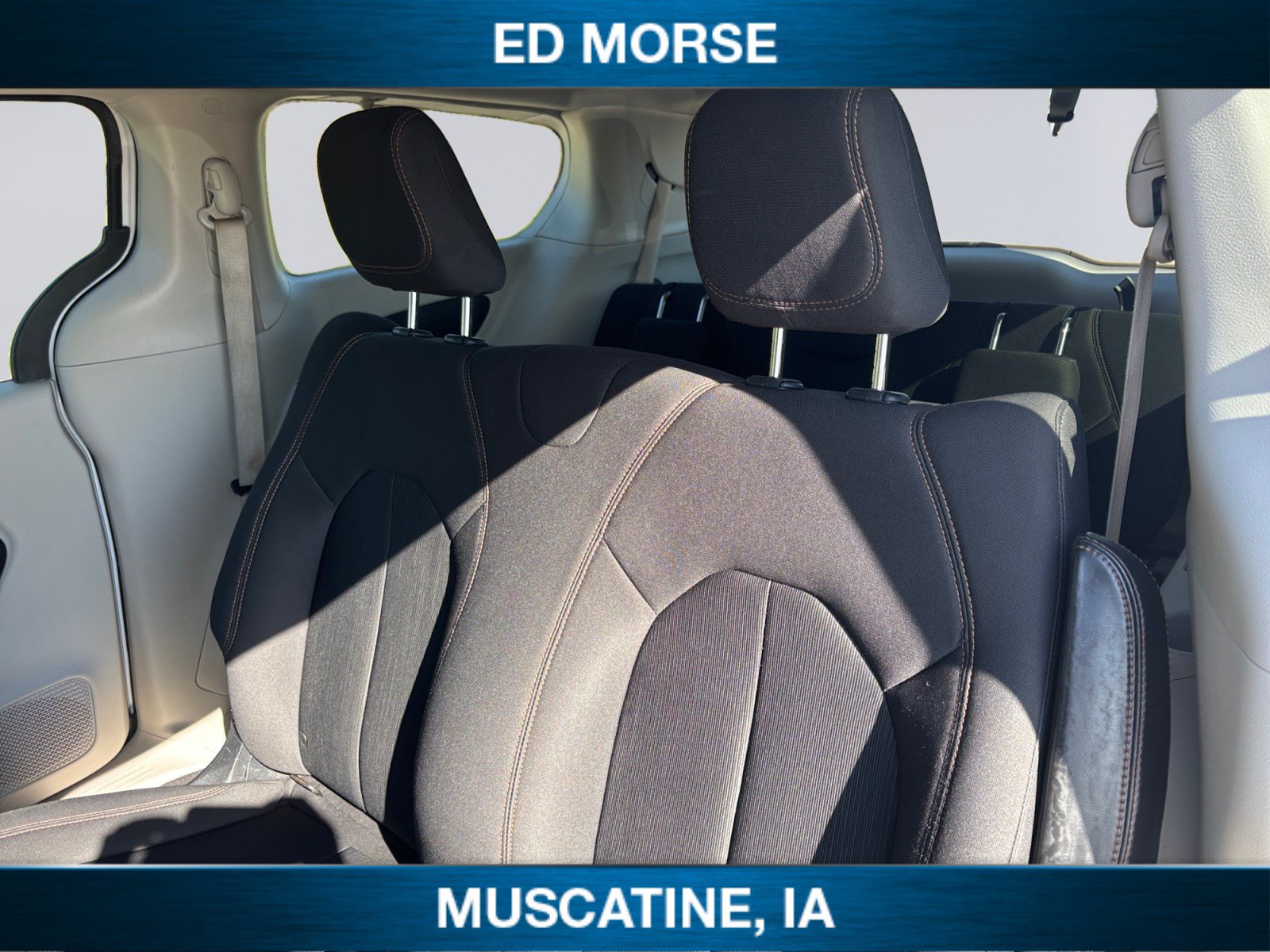Used 2018 Chrysler Pacifica L FWD image 13