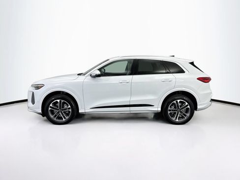 Certified 2025 Audi Q5 Premium Plus w/ Premium Plus AWD/4WD image 9