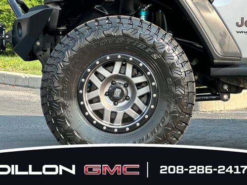 Used 2018 Jeep Wrangler Unlimited Rubicon AWD/4WD image 27