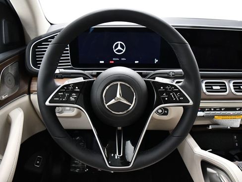 New 2026 Mercedes-Benz GLE 450 4MATIC Coupe image 8