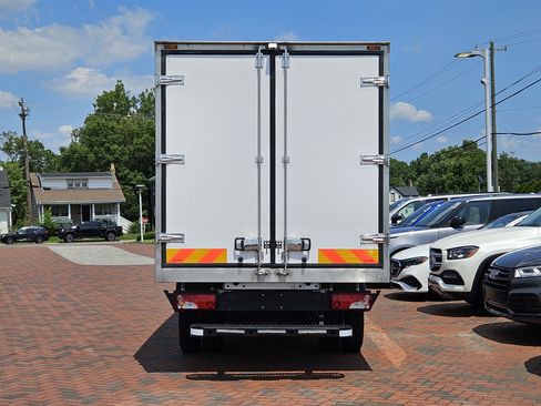 Used 2023 Mercedes-Benz Sprinter 3500 image 7