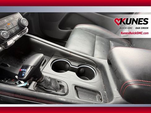 Used 2025 Dodge Durango GT AWD/4WD image 17