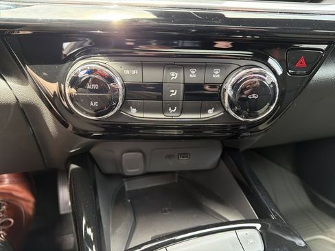 New 2026 Chevrolet Trax RS w/ Sunroof Package FWD image 19
