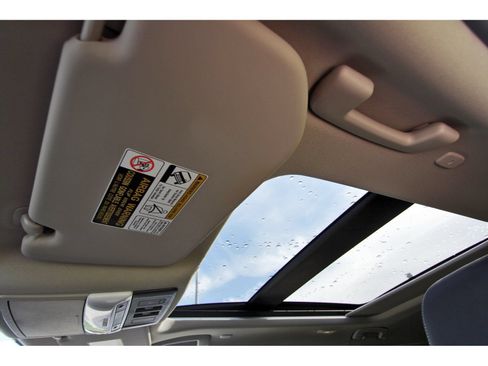 Certified 2025 Nissan Rogue SL w/ SL Premium Package FWD image 32