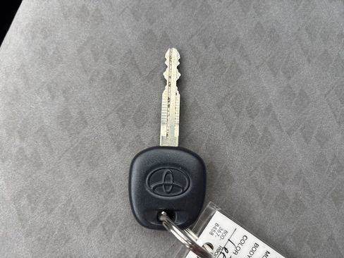 Used 2009 Toyota Corolla LE image 38