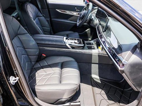 New 2025 BMW 760i xDrive image 26