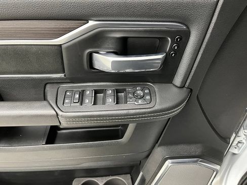 Used 2025 RAM 3500 Laramie AWD/4WD image 24