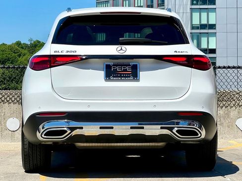 Certified 2023 Mercedes-Benz GLC 300 4MATIC image 6