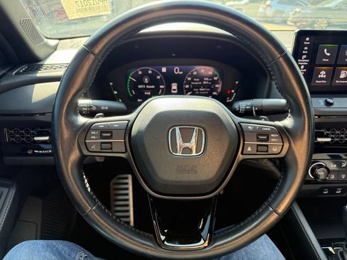 Used 2023 Honda Accord Sport image 11