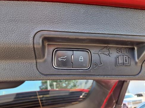 Used 2023 Ford Explorer Limited image 23